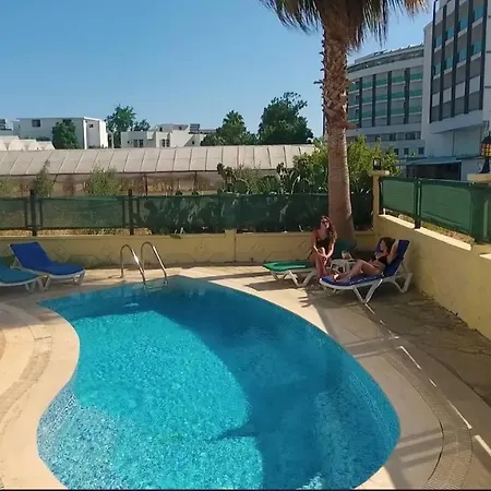 Villa Close To Sea With Private Pool Villapayallar 7 *